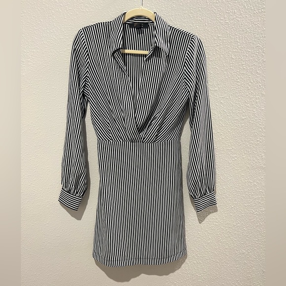 Forever 21 Dresses & Skirts - Forever 21 Black and White Stripped Dress